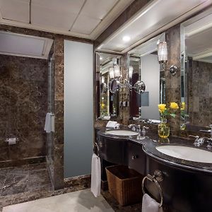 Executive King Room